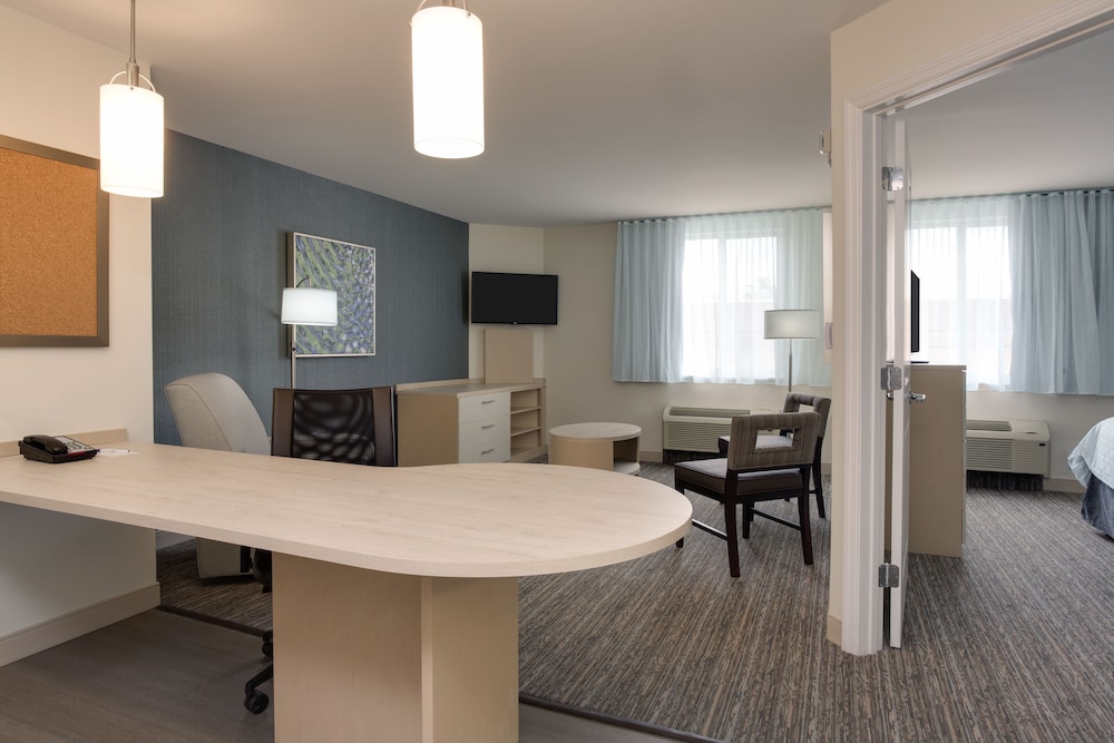 Candlewood Suites Miami Intl Airport 36th St by IHG - photo 10