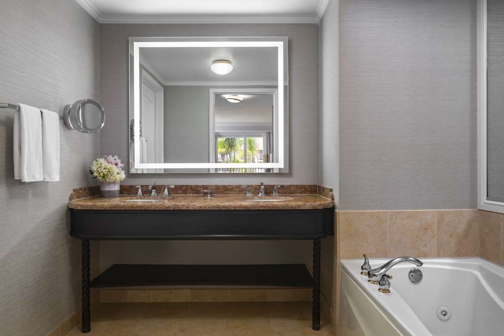 Hyatt Regency Huntington Beach Resort and Spa - photo 27