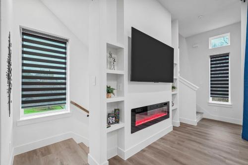 Upscale 2BR Hideaway Ensuite Bliss Pet Friendly