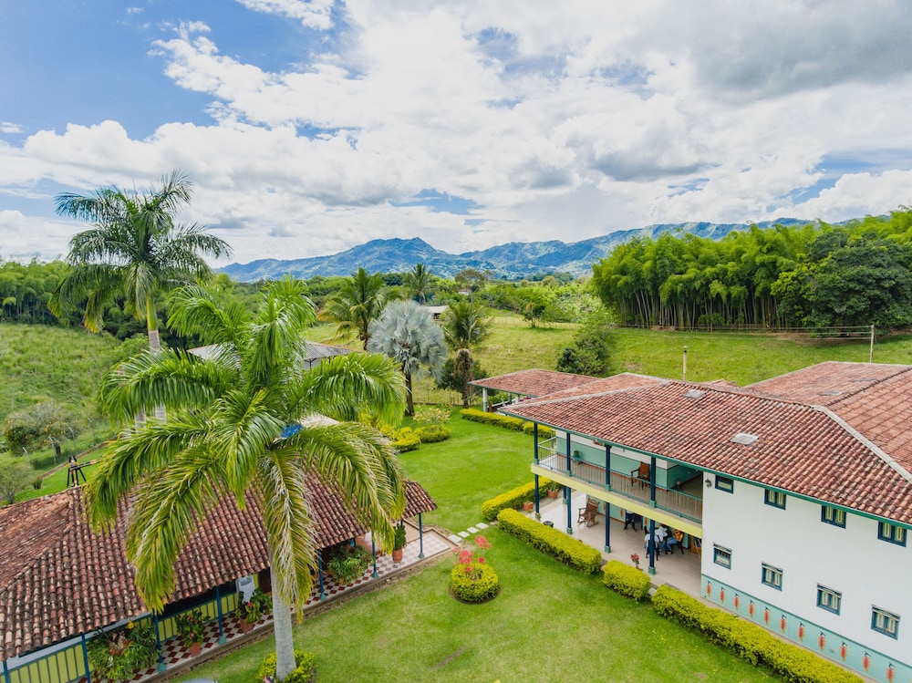 Hacienda Araucaria Habitacion 10 — Quimbaya