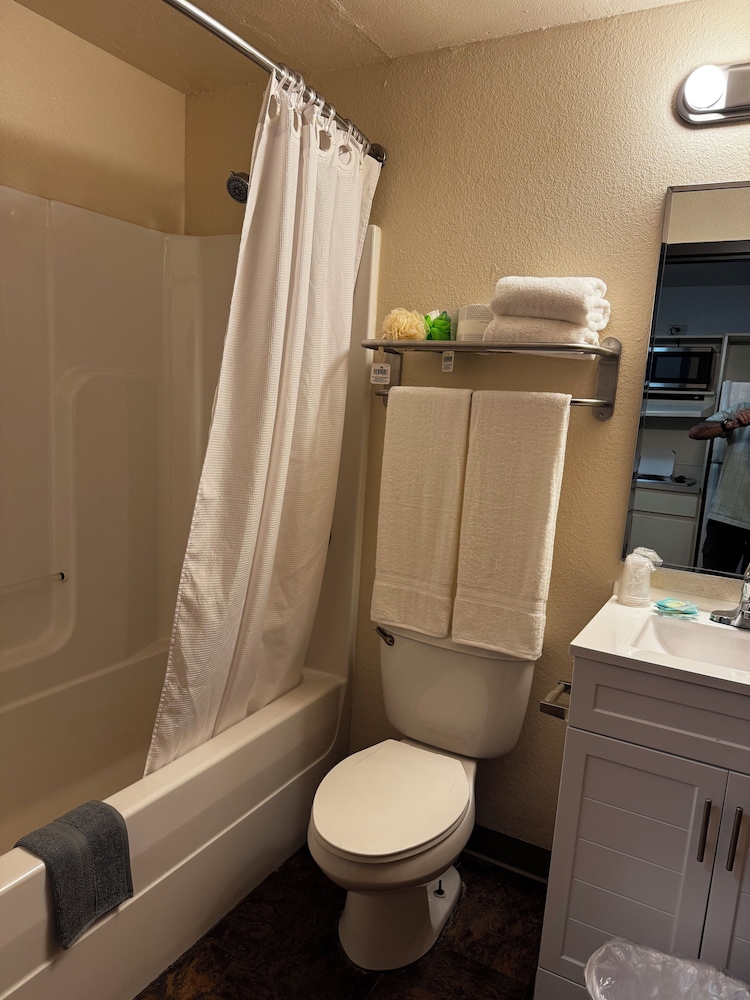 Best Studio Inn - photo 15