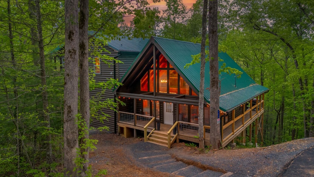 Mountain Majesty By Ghosal Luxury Lodging - photo 60