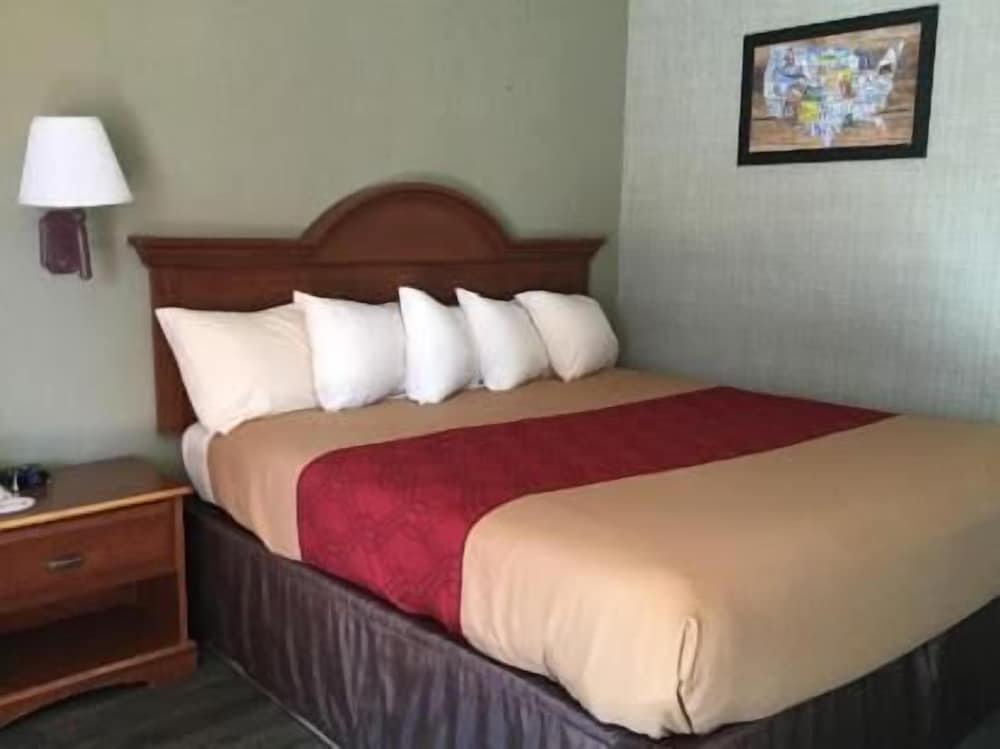 Falls Inn - photo 16