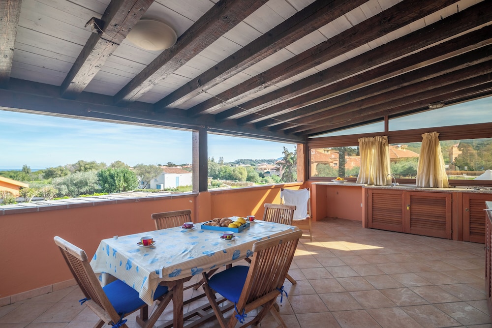 Trilocale H Ginepro Sgombro — 4-Star Luxury Hotel in Olbia, Italy