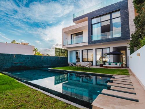 Five Star Family Villa in Marrakech A Luxury Getaway for Families Only — 4-Star Luxury Hotel in Marrakesh, Morocco