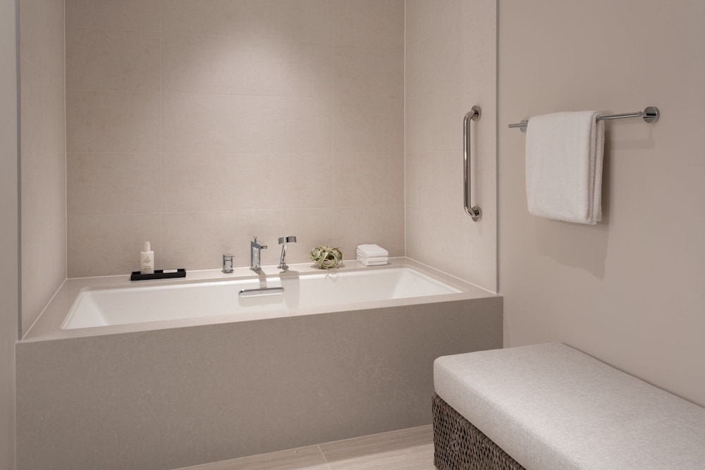 JW Marriott Clearwater Beach Resort & Spa - photo 36
