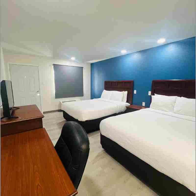 Hallmark Inn and Suites - photo 10