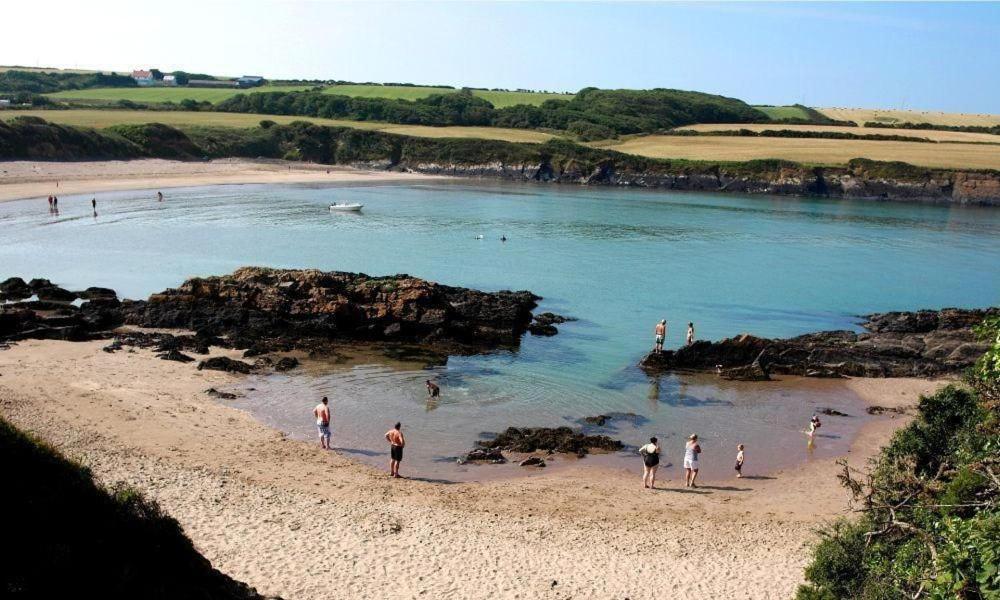 Pembrokeshire Near the Beach with a Heated Pool in Pembroke, United Kingdom