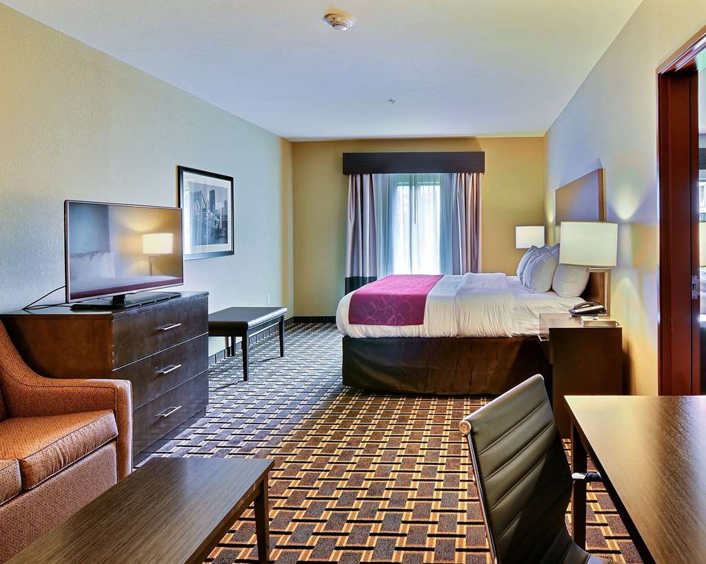 Comfort Suites Uniontown - photo 23