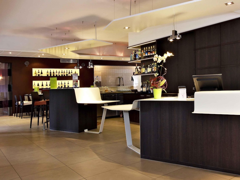 Mercure Luxeuil Les Bains Hexagone — Luxeuil Les Bains