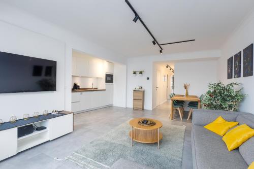 Ostend Center Luxury Top Floor Apartment with Free Parking — 4-Star Luxury Hotel in Ostend, Belgium