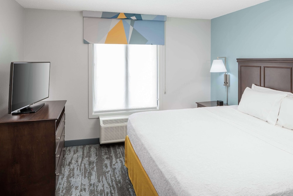 Hampton Inn & Suites Miami Doral Dolphin Mall - photo 14