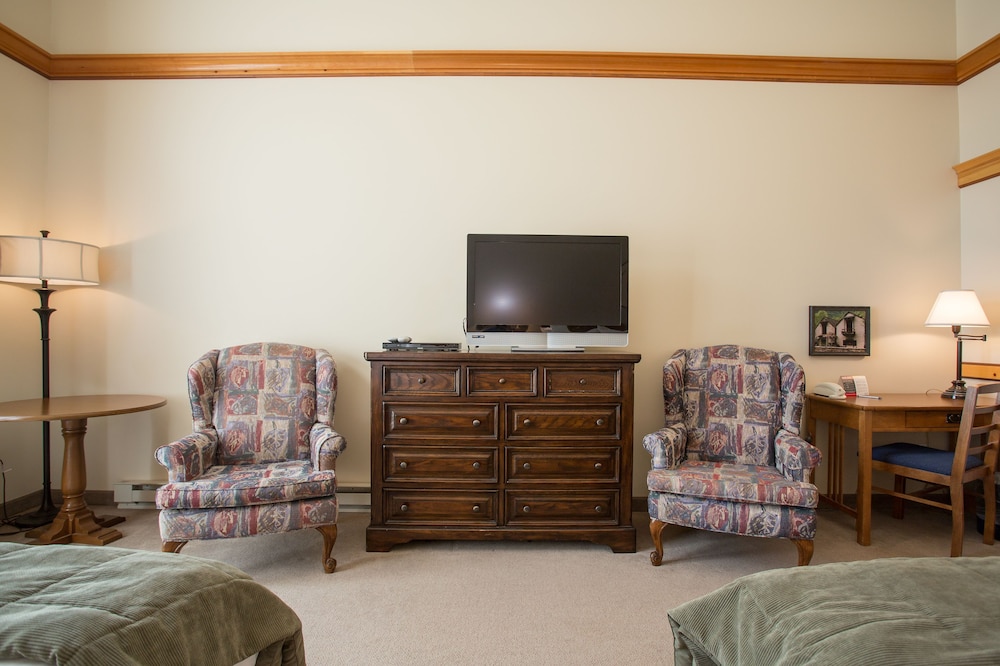 The Inn at Solitude - photo 27