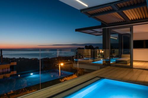 NV Illusion - carbon neutral hotel in Unknown City