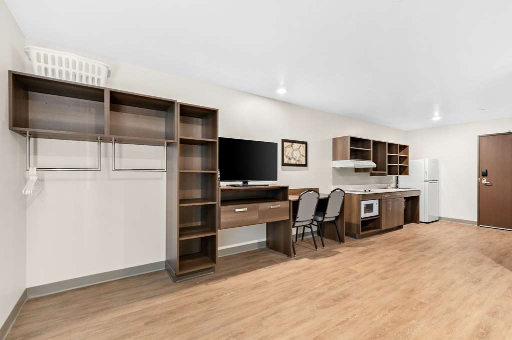 Woodspring Suites Indio Coachella Valley - photo 11