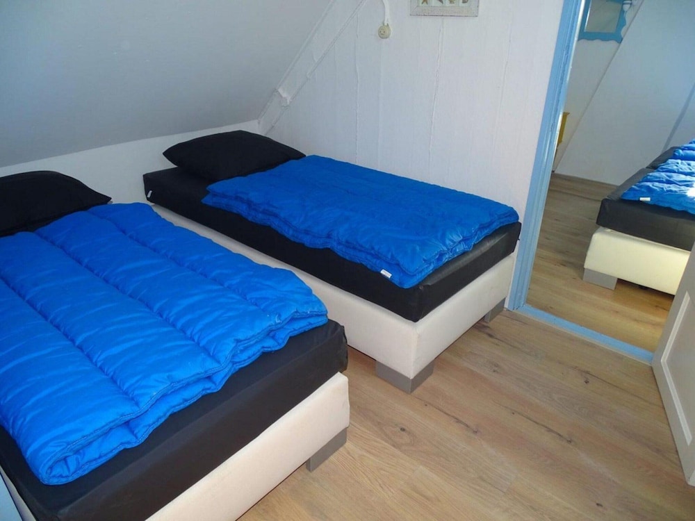 Pet Friendly Zeeland Getaway — Schoondijke — photo 5