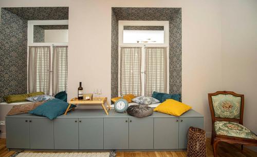 Charming 1BR Apartment with Balcony By Wehost
