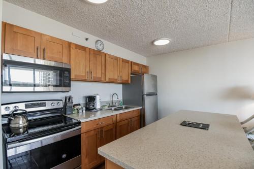 Tower 1 Suite 3011 QQP condo - photo 15