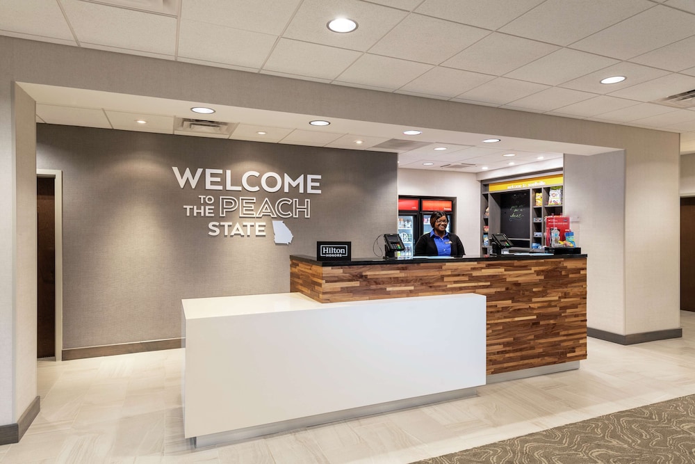 Hampton Inn & Suites Snellville Atlanta NE - photo 2