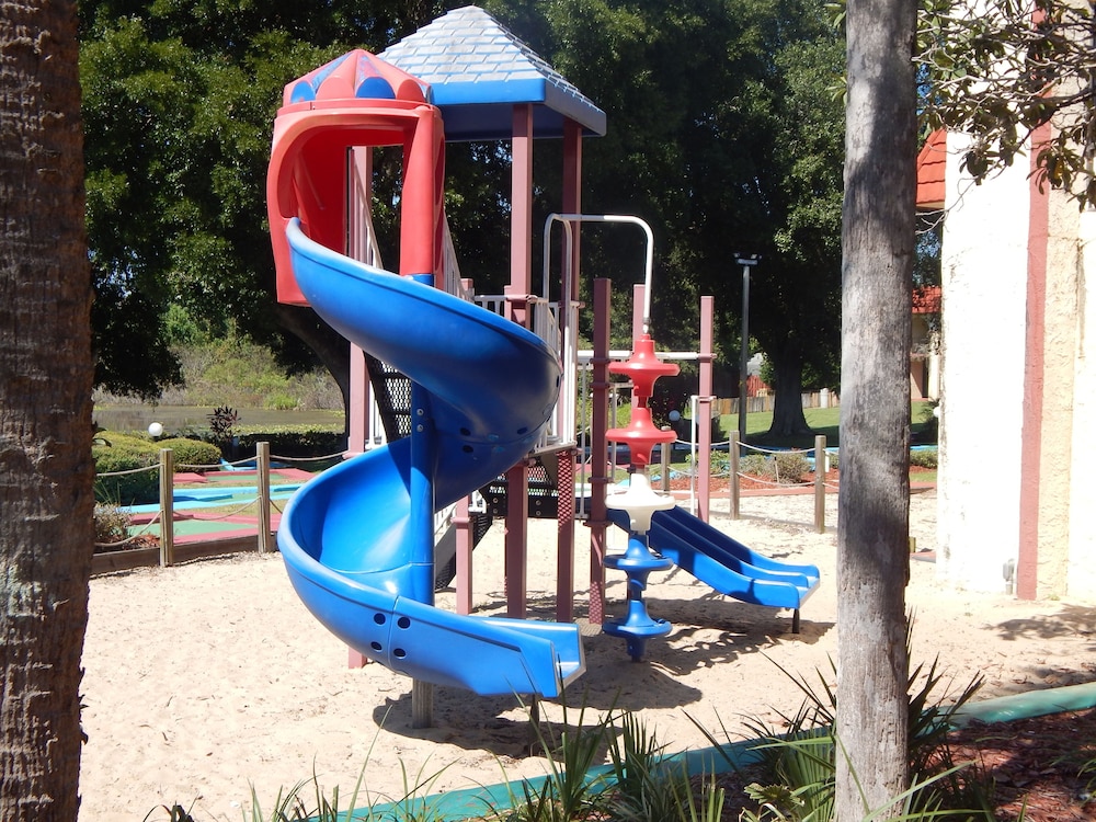 Maingate Lakeside Resort - photo 33
