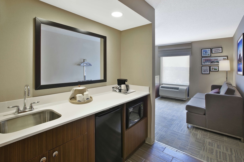 Hampton Inn Commerce Novi - photo 23