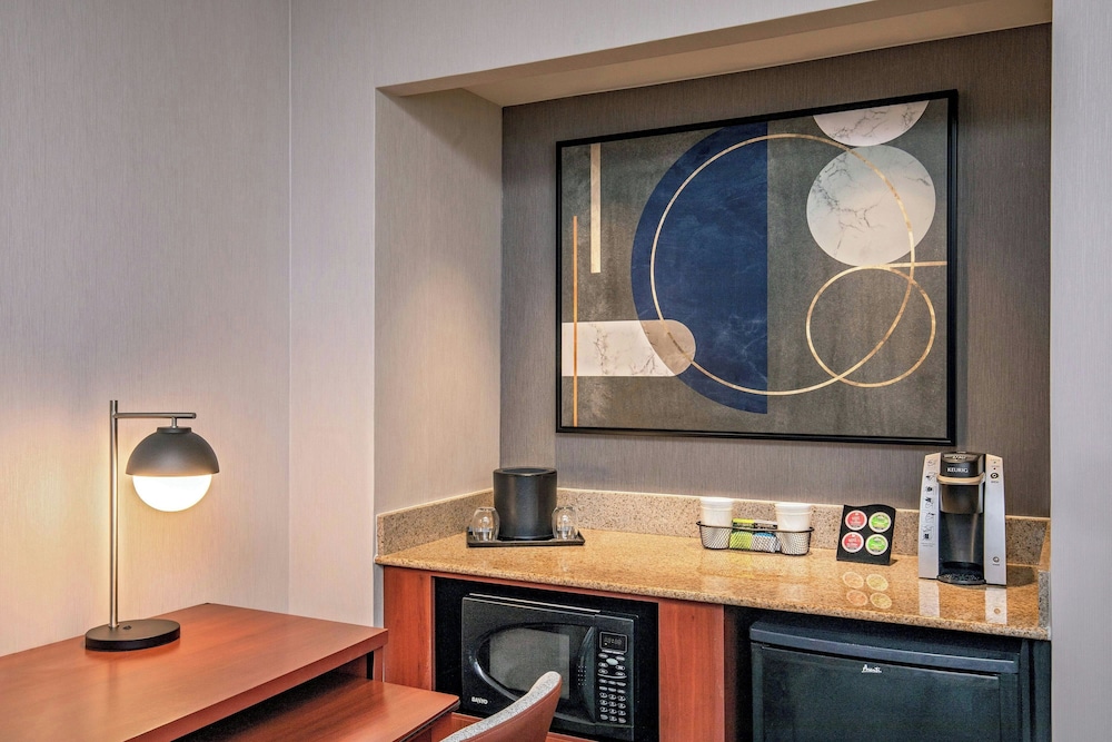 Courtyard by Marriott Boston Andover - photo 9
