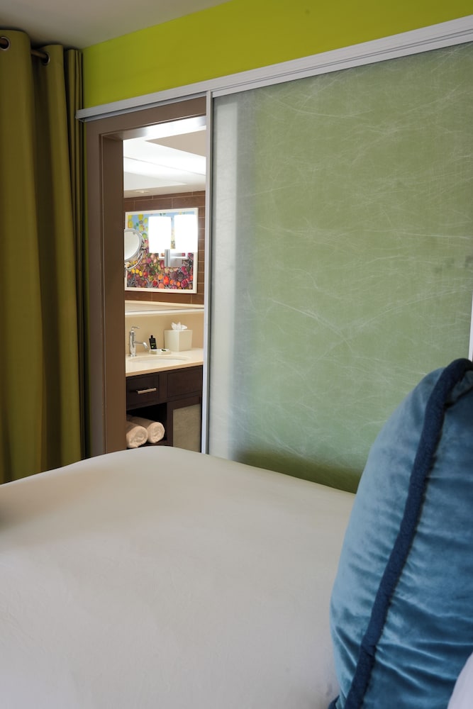 City Loft Hotel - photo 11