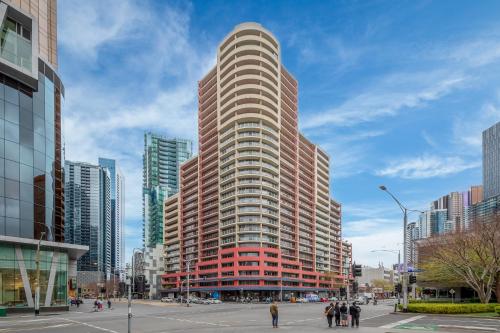 Exclusive Stays Southbank Tower in Melbourne, Australia