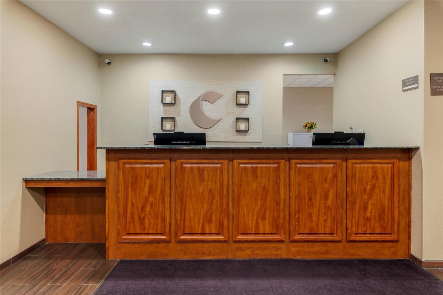 Comfort Suites Johnson Creek Conference Center - photo 8