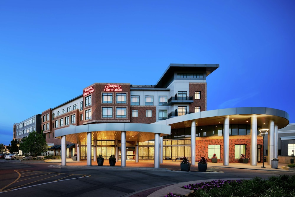 Hampton Inn & Suites Chicago Mt. Prospect - photo 36