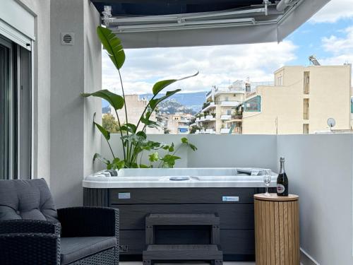 AirRent Apartments 4 Jacuzzi Suite — 4-Star Luxury Hotel in Athens, Greece