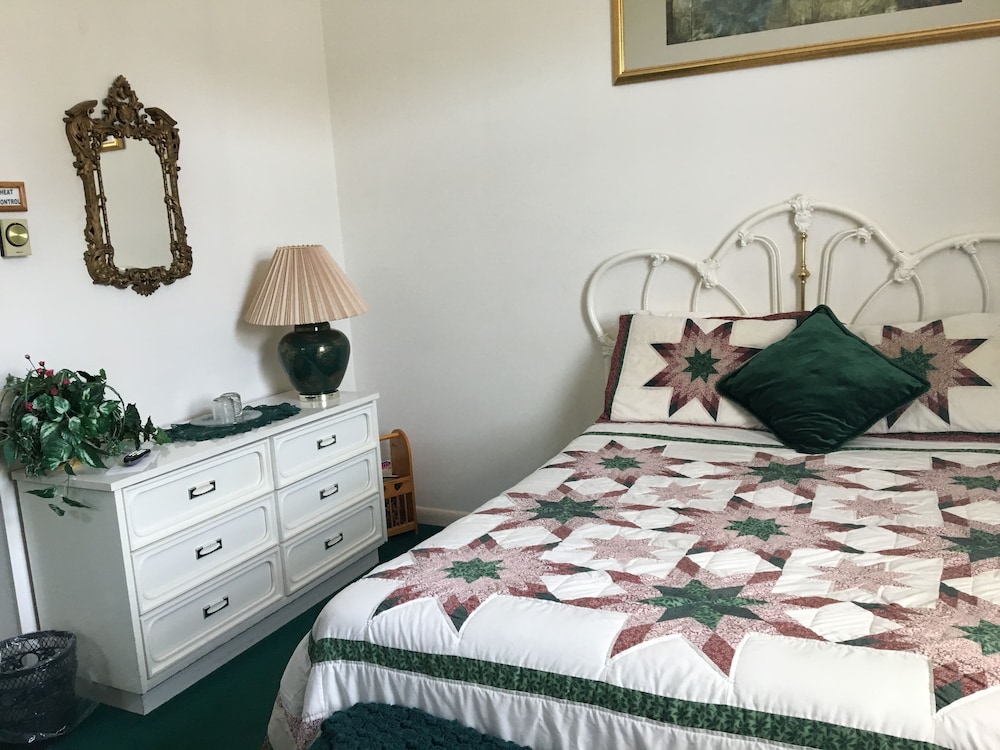 Maria's Garden and Inn - photo 5