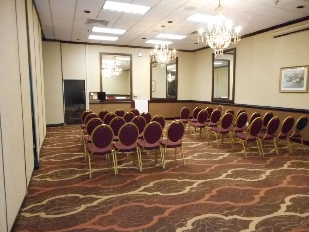 Clarion Inn & Suites By Hampton Convention Center - photo 27