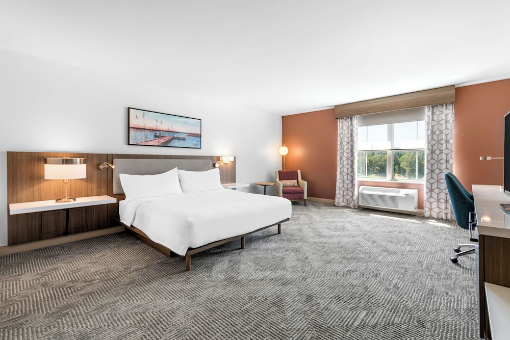Hilton Garden Inn Suffolk Riverfront - photo 17