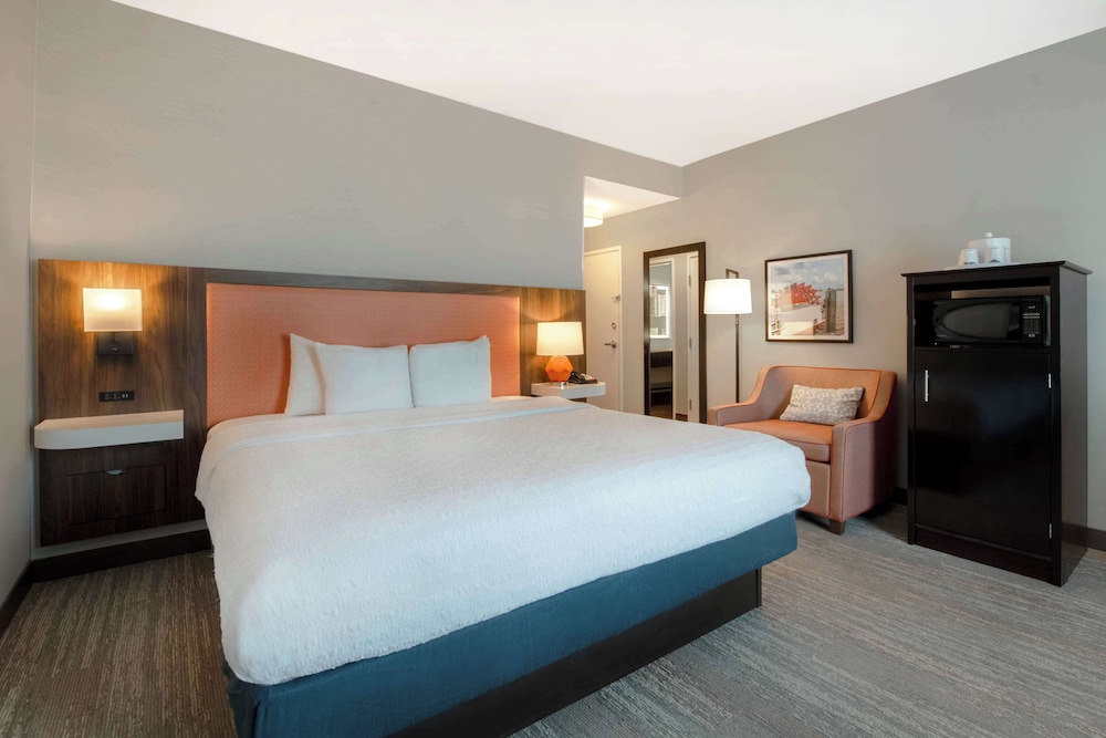Hampton Inn & Suites Harvey New Orleans West Bank - photo 12