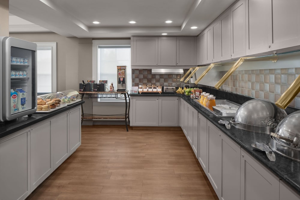 Residence Inn by Marriott Long Island Holtsville - photo 32