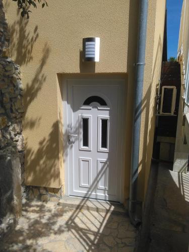 Holiday Home Ljubičić — 4-Star Luxury Hotel in Baska, Croatia