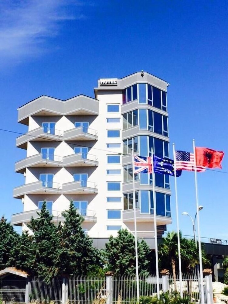 Hotel Prince - carbon neutral hotel in Fier