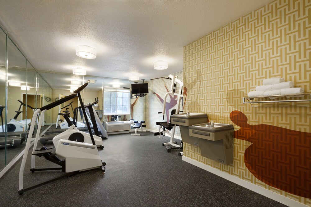 Mainstay Suites Hartford Meriden - photo 27
