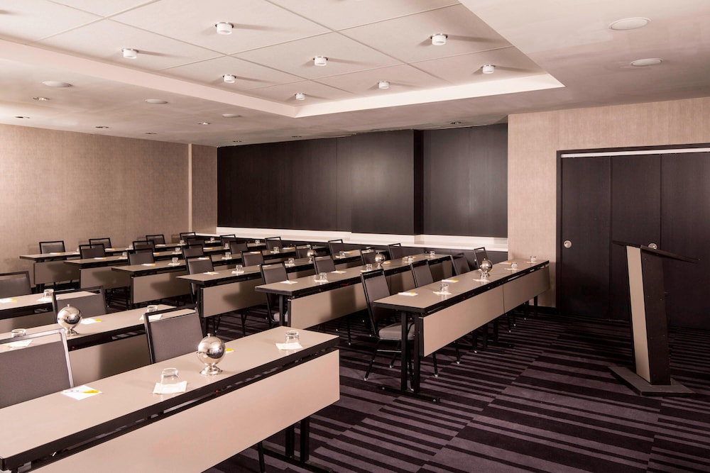 Residence Inn New York Manhattan Central Park - photo 51