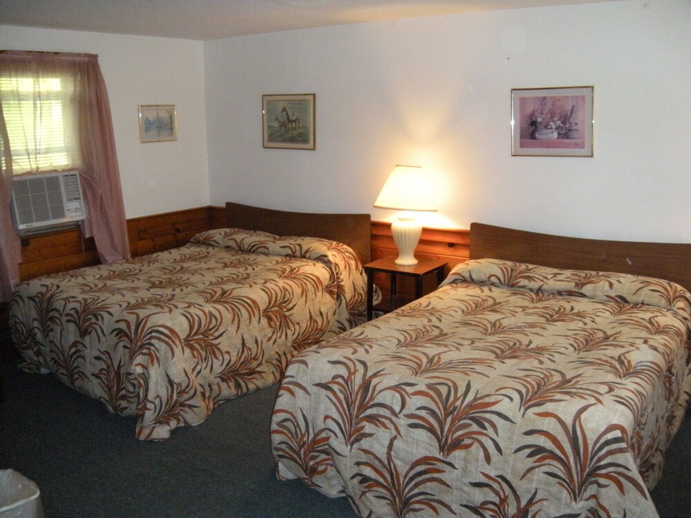 Bass River Motel - photo 3