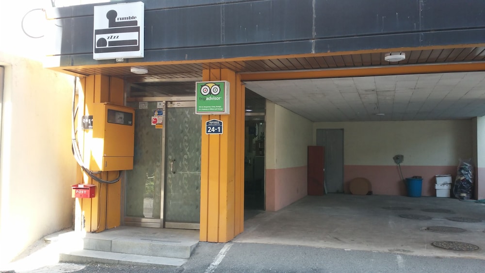 Oxbloodk - last minute hotel in Gwangju