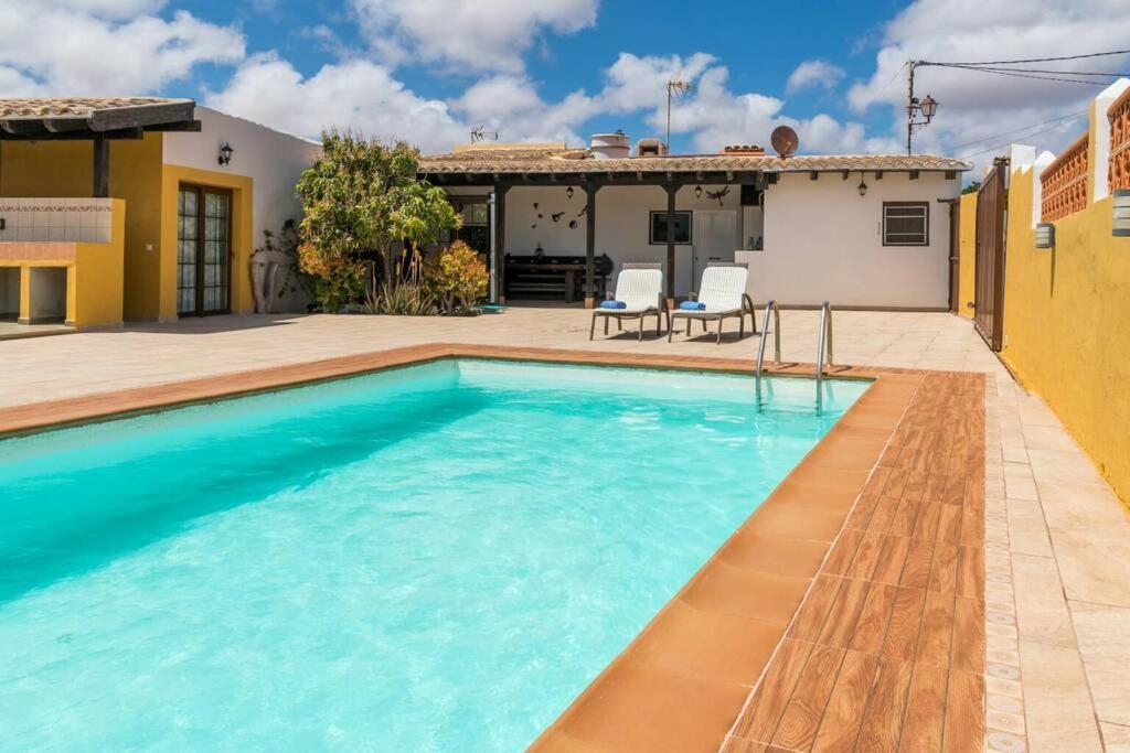 Casa Rural Con Piscina Privada Manitaga. — 4-Star Luxury Hotel in Tuineje, Spain