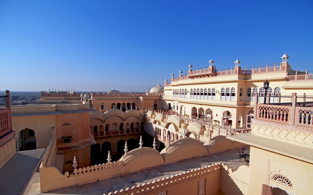 Alsisar Mahal A Heritage Hotel — Jhunjhunun