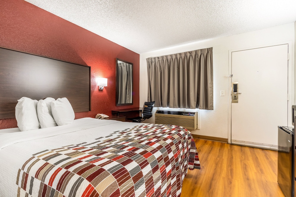 Red Roof Inn Phoenix Midtown - photo 13