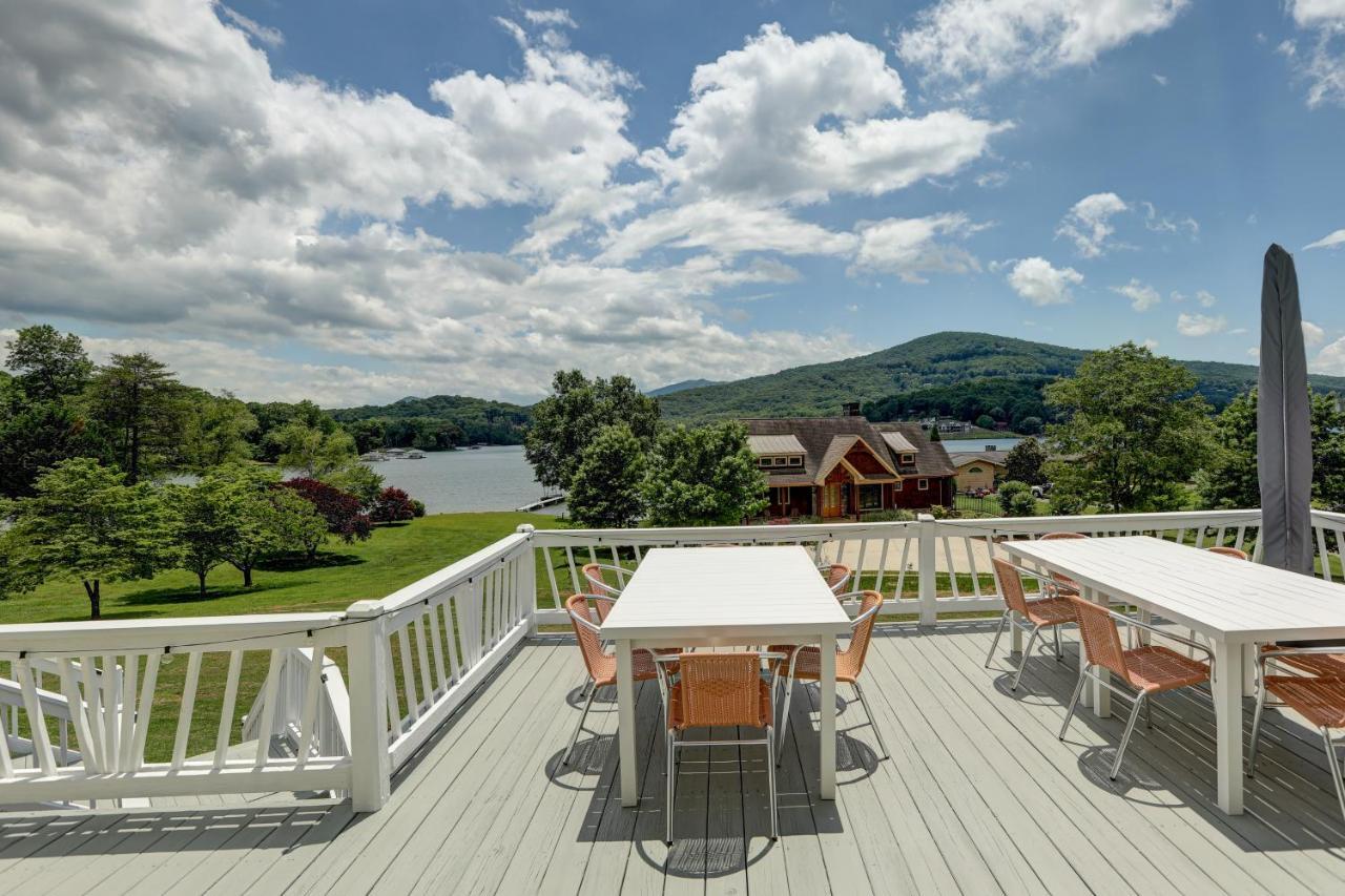 Roses Casa Del Largo Roses Lakehouse — 4-Star Luxury Hotel in Hiawassee, United States