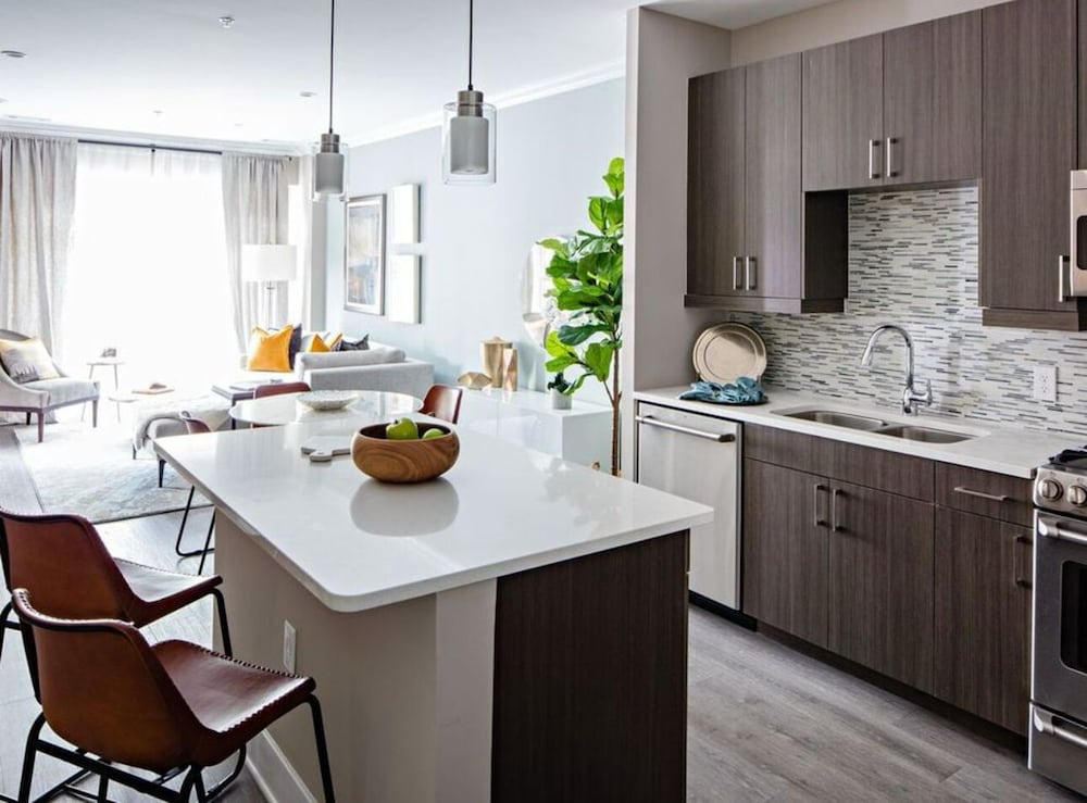 Kings Point Lux Suites - photo 2