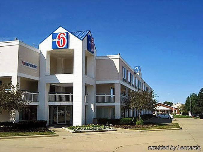 Motel 6 Bloomington Normal - photo 9