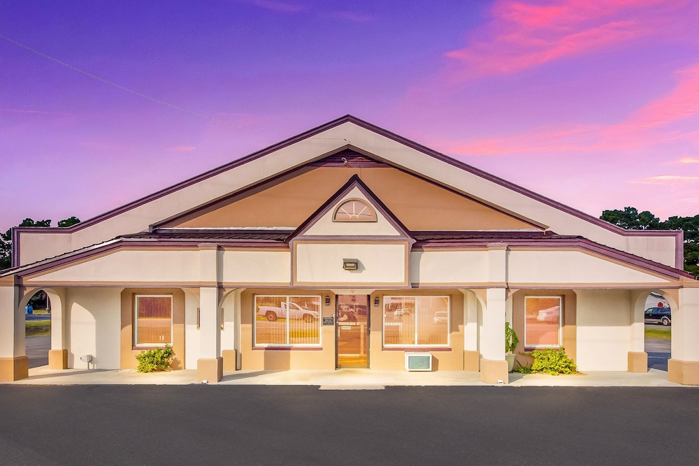 Red Roof Inn Santee - photo 31