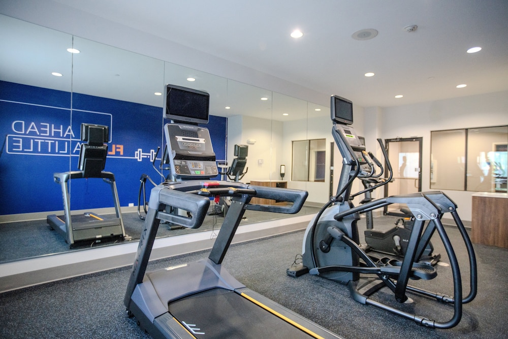 Holiday Inn Express Cleveland by IHG - photo 31